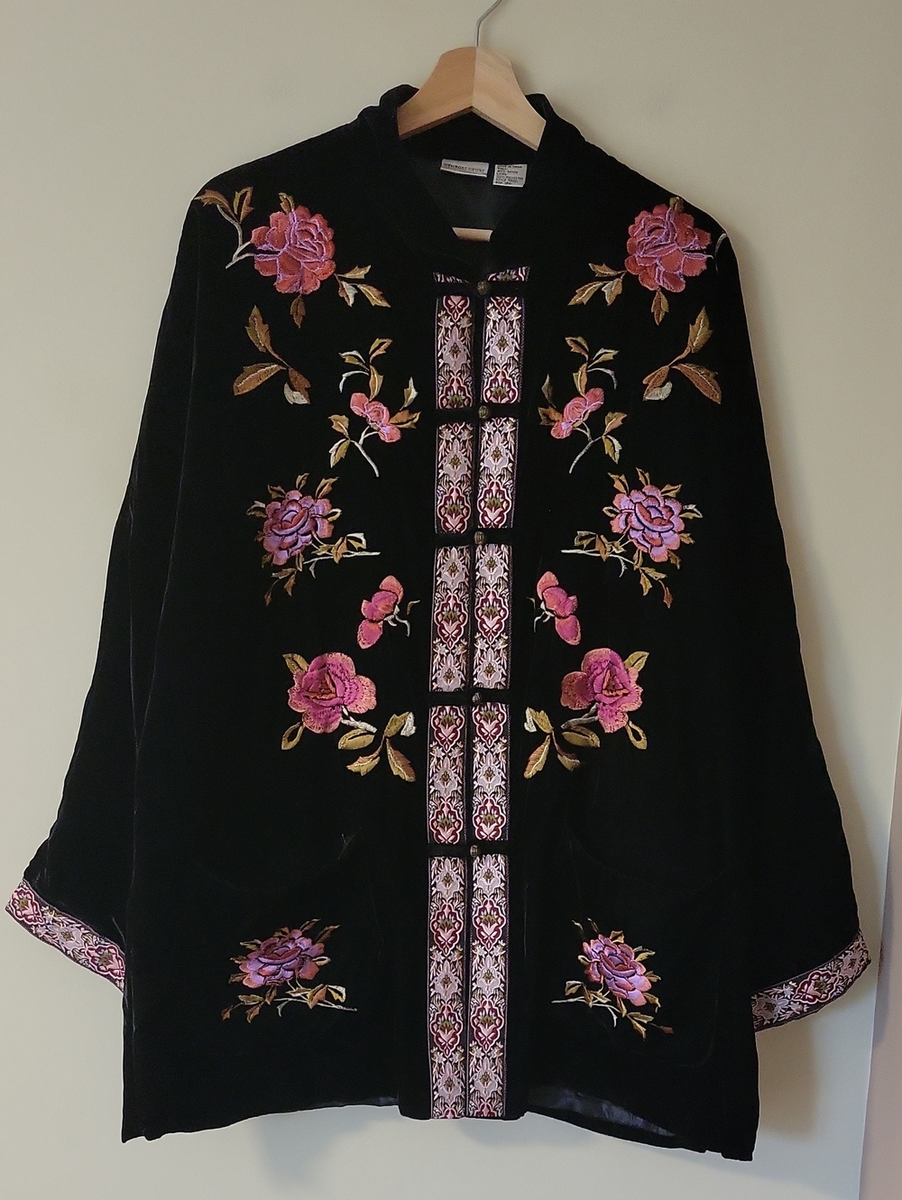 Vintage Women's Boho Floral Embroidered Black Velvet Jacket Mandarin Collar XL